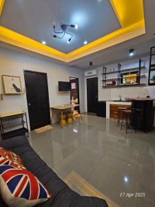 Jolie Joes One Bedroom Unit