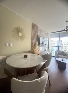 Beautiful brand new apartment in an excellent area