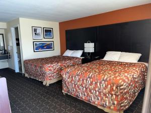 Double Room room in Oregon Trail Inn and Suites
