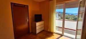 Apartments with parking space Kampor, Rab - 5000