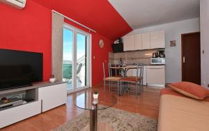 Apartments by the sea Trogir - 24168