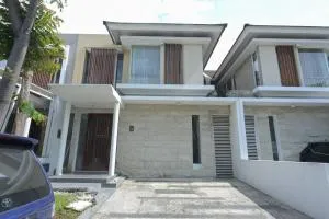 GreenLake Vista - Gresik