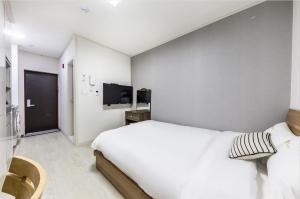 JS Hostel