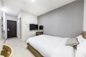 JS Hostel - 光明市