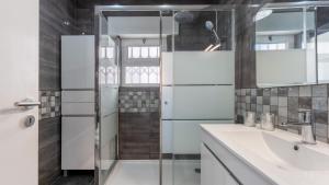 Cozy 2BR near Oura Beach by LovelyStay