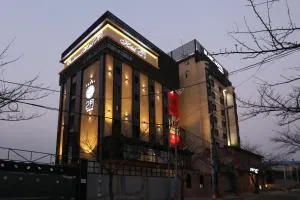 부산 2월호텔 강서 신관 - Sinho-ri