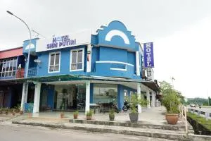 Hotel Shri Putiri - 马西