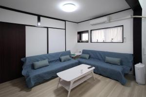 ゴールデンシャワー 国際通り1階