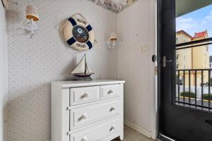 Ocean Block 2-Bedroom, 2-Bathroom Condo in Midtown Ocean City