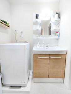 Sun生A号棟201室直达关西机场 电梯公寓 采光良好 仅2站到难波 直达梅田心斋桥天王寺 附带私人厨房