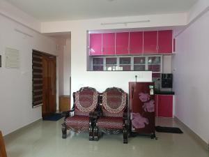 2 BHK Furnished Flat - 200 m to Guruvayur Temple - For FAMILIES ONLY