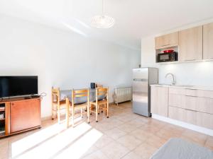 Appartement T2 avec Wifi, Animaux admis et Parking à Saint-Pierre-La-Mer - FR-1-409-280