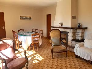 Maisons de vacances Maison charmante pres de l-ocean a Lit-et-Mixe - FR-1-50-170 : photos des chambres