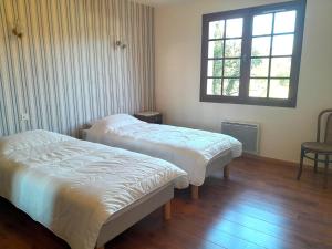 Maisons de vacances Maison charmante pres de l-ocean a Lit-et-Mixe - FR-1-50-170 : photos des chambres