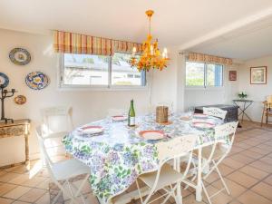 Villas Plouharnel : Maison 7 pieces, 10 pers, Wifi, Animaux admis - FR-1-477-260 : photos des chambres