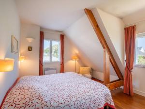 Villas Plouharnel : Maison 7 pieces, 10 pers, Wifi, Animaux admis - FR-1-477-260 : photos des chambres