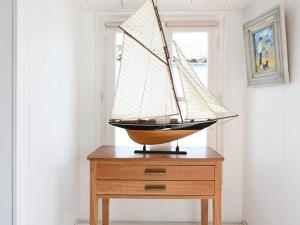 Maisons de vacances Maison de village charme central ile - FR-1-434-121 : photos des chambres