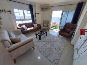 شقة 170م vip سيدى بشر بانوراما بحر مباشر د16