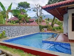 Shakila Villa - Cibadak