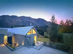 Restorative Alpine Retreat - Glenorchy