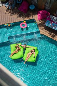 Mad Monkey Phuket