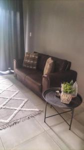 J & M Elegant Escape