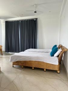 Ahamm Brahmasmi Holistic Center