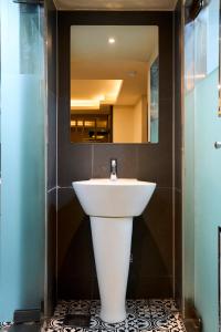 Hyuzen Hotel - 휴젠