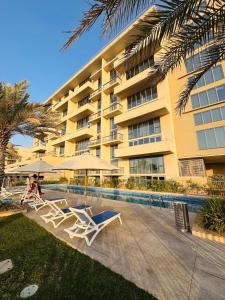 Palm Yas Island, Beach & Pool, Family Friendly