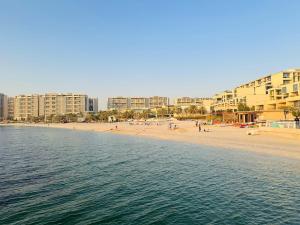 Palm Yas Island, Beach & Pool, Family Friendly