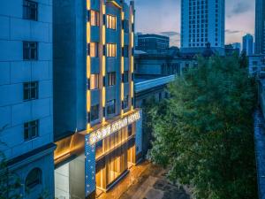 Atour Hotel Tianjin Jinwan Square Fifth Avenue - 4hvězdičkové hotely ve městě Tchien-ťin