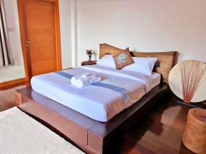 Skyline Chalok Baan Kao