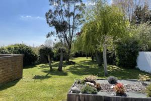 Maisons de vacances La Cabane Rouge - Wifi - Parking : photos des chambres