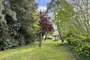 Maisons de vacances La Cabane Rouge - Wifi - Parking : photos des chambres