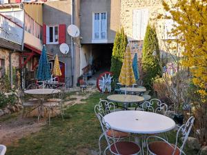B&B / Chambres d'hotes Le Relais De Rochepaule : Chambre Double - Vue sur Montagne