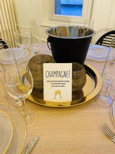 Hincmar super suite en hyper centre cathédrale