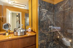 Torre della Luna Roma Lusso, Privacy e Piscina con Vista su San Pietro