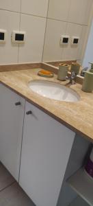 Lindo Depto Vista a la Virgen y al Costanera Center - Metro Manuel Montt