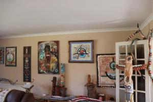 Art HoMe - Balquhidder Glen - Shared KitcheN