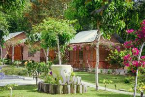 Phu Quoc Valley Sen Bungalow