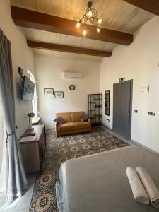 Ivy - Paola Modern Townhouse