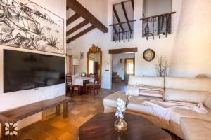 Villa Galante by Abahana Villas