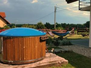 Lena Lake - domki z prywatną plażą i widokiem na jezioro