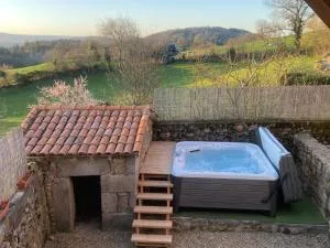 La Petite Toscane d'Auvergne - Isserteaux