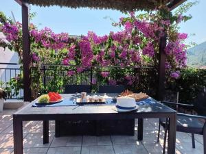 Holiday Home By The Sea - Nina & Kate