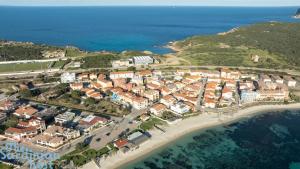 Few steps from the sea img1