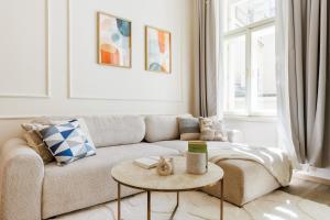 Rentero Wenceslas Square Apartments