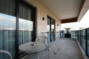 Eden Valley Best Home 34, Modern 1 Bedroom Apartment with Pool in Oba, Alanya
