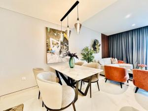 Burj Khalifa View Modern 2BR CVG