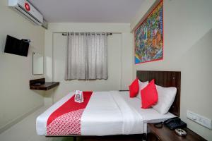 Hotel O Varcity Plaza